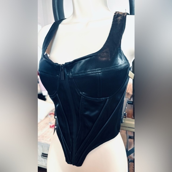 Sold on ebay ✅Maniere De Voir Front Zip Corset Top Black Vegan Faux Leather - Picture 9 of 11